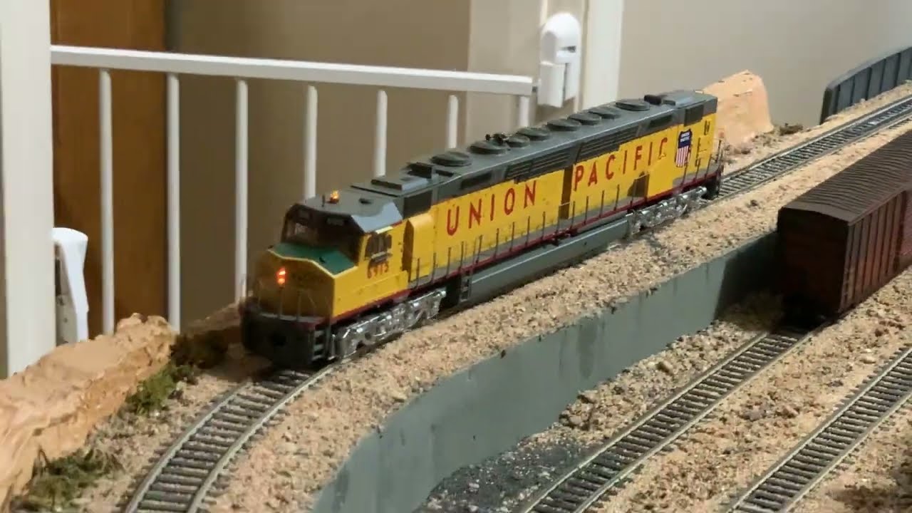 Front Page -ATHEARN Sales f7